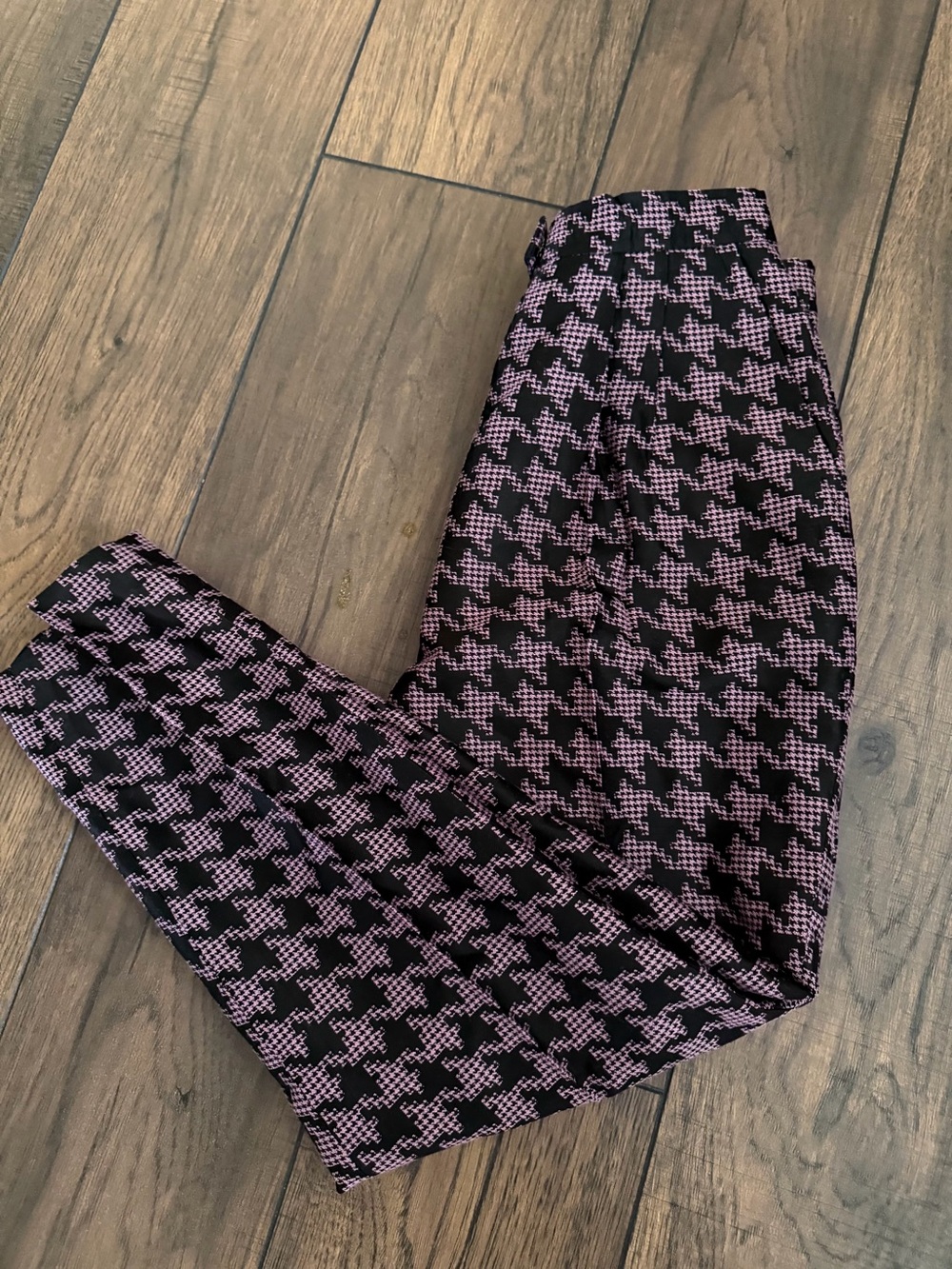 NWOT CARNET Couture Pink & Black Houndstooth Stretch Pants